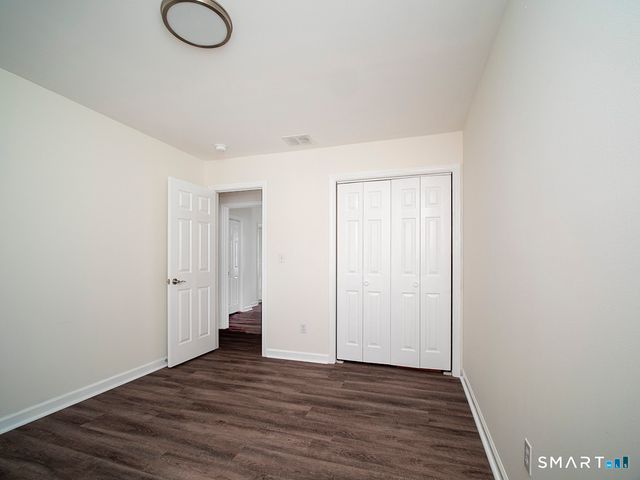 81 Old Stratfield Road, Fairfield, CT 06825