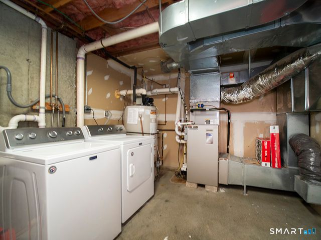 81 Old Stratfield Road, Fairfield, CT 06825