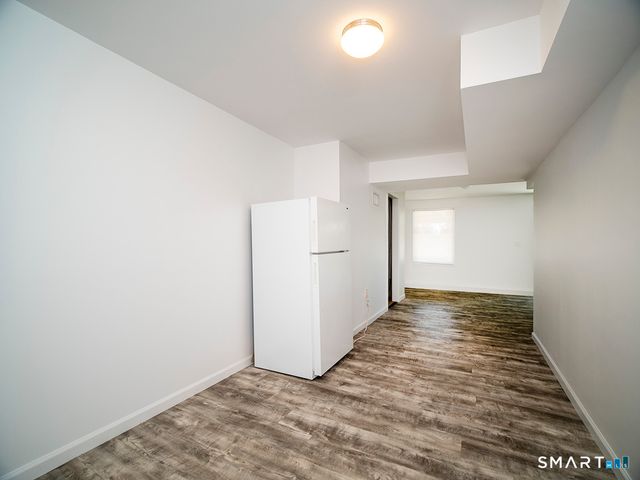 81 Old Stratfield Road, Fairfield, CT 06825