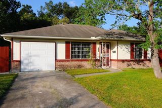 2810 Tidewater Drive, Houston, TX 77045