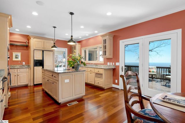 5 Falcons Ledge Drive, Landrum, SC 29356