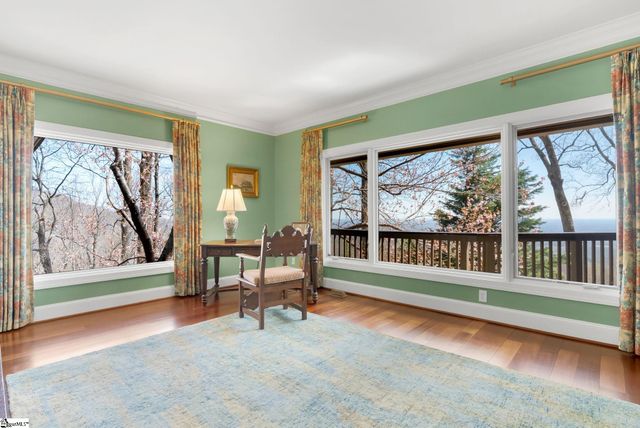 5 Falcons Ledge Drive, Landrum, SC 29356