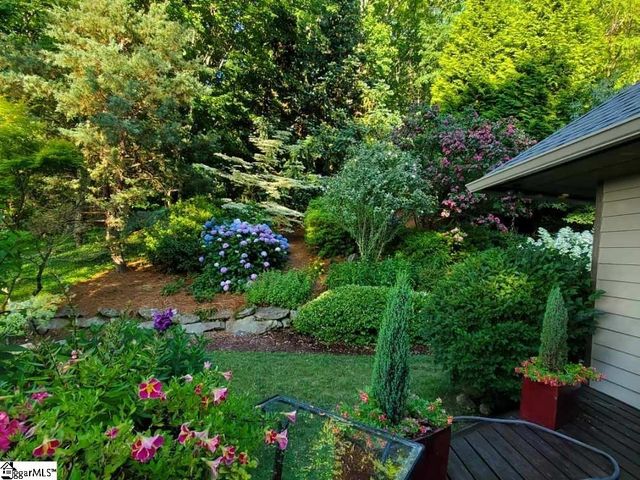 5 Falcons Ledge Drive, Landrum, SC 29356