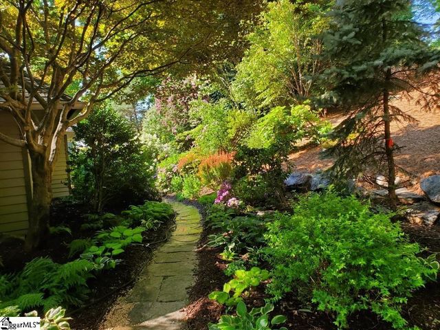 5 Falcons Ledge Drive, Landrum, SC 29356