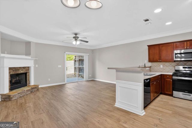 806 Tulip Poplar Way, Lawrenceville, GA 30044