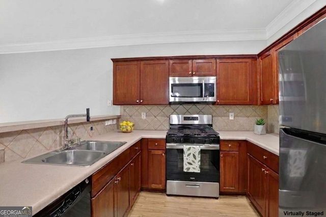 806 Tulip Poplar Way, Lawrenceville, GA 30044