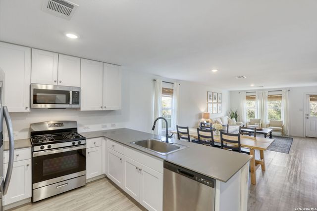 6020 Forenoon, Bulverde, TX 78163