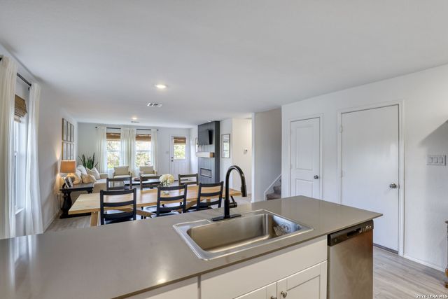 6020 Forenoon, Bulverde, TX 78163