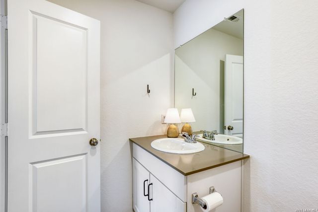 6020 Forenoon, Bulverde, TX 78163