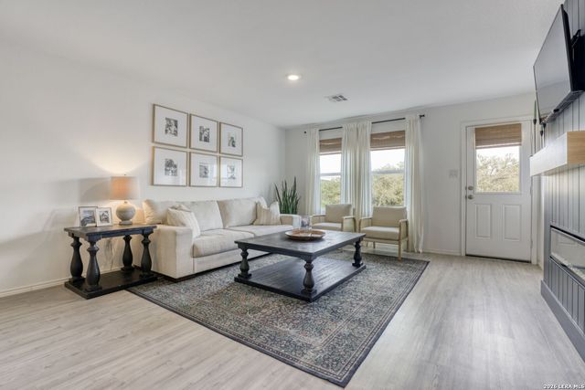 6020 Forenoon, Bulverde, TX 78163