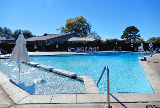 109 Key Allegro Dr, Bullard, TX 75757