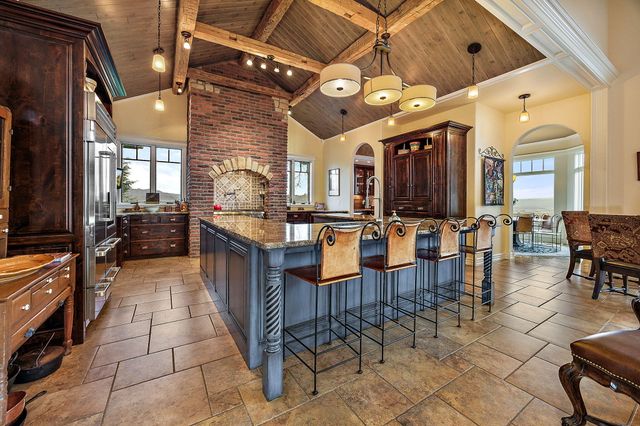 7762 Old Stage Road, Central Point, OR 97502