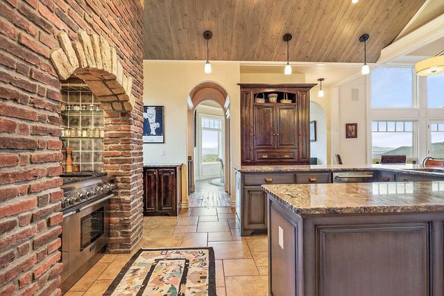 7762 Old Stage Road, Central Point, OR 97502