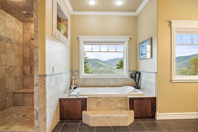 7762 Old Stage Road, Central Point, OR 97502