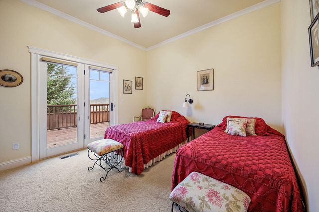 7762 Old Stage Road, Central Point, OR 97502