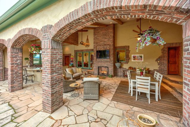 7762 Old Stage Road, Central Point, OR 97502