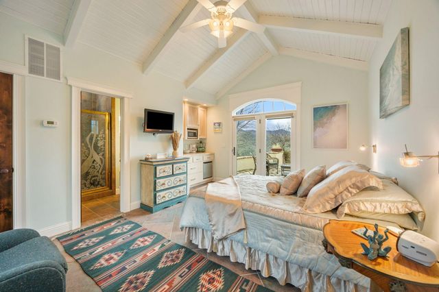 7762 Old Stage Road, Central Point, OR 97502