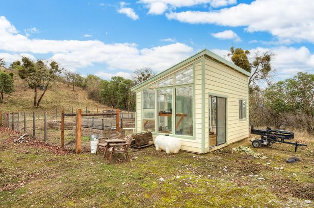 7762 Old Stage Road, Central Point, OR 97502