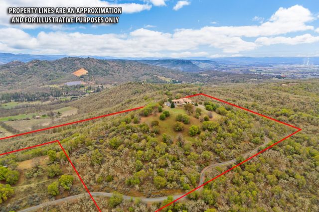 7762 Old Stage Road, Central Point, OR 97502