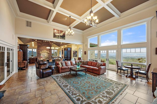 7762 Old Stage Road, Central Point, OR 97502