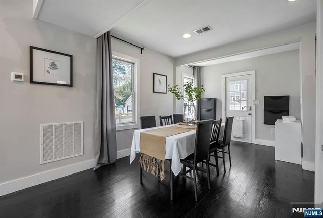 1154 Stasia Street, Teaneck, NJ 07666