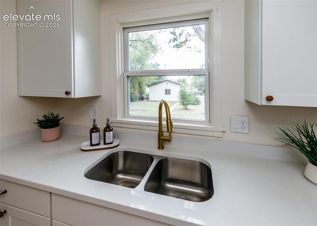 939 E Las Animas Street, Colorado Springs, CO 80903