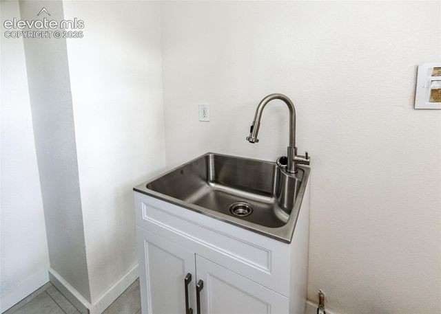 939 E Las Animas Street, Colorado Springs, CO 80903