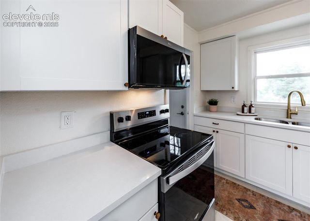 939 E Las Animas Street, Colorado Springs, CO 80903