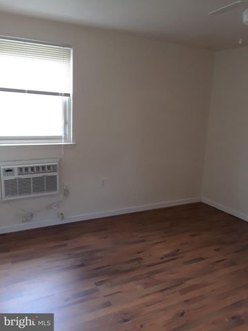 528 FOSTER ST, Philadelphia, PA 19116