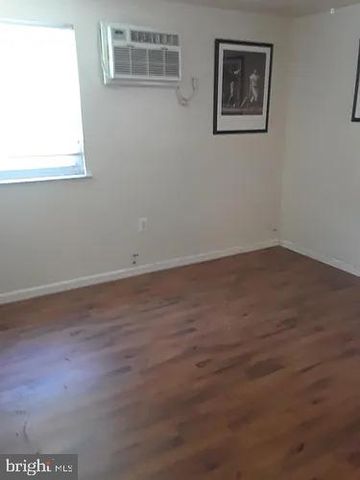 528 FOSTER ST, Philadelphia, PA 19116