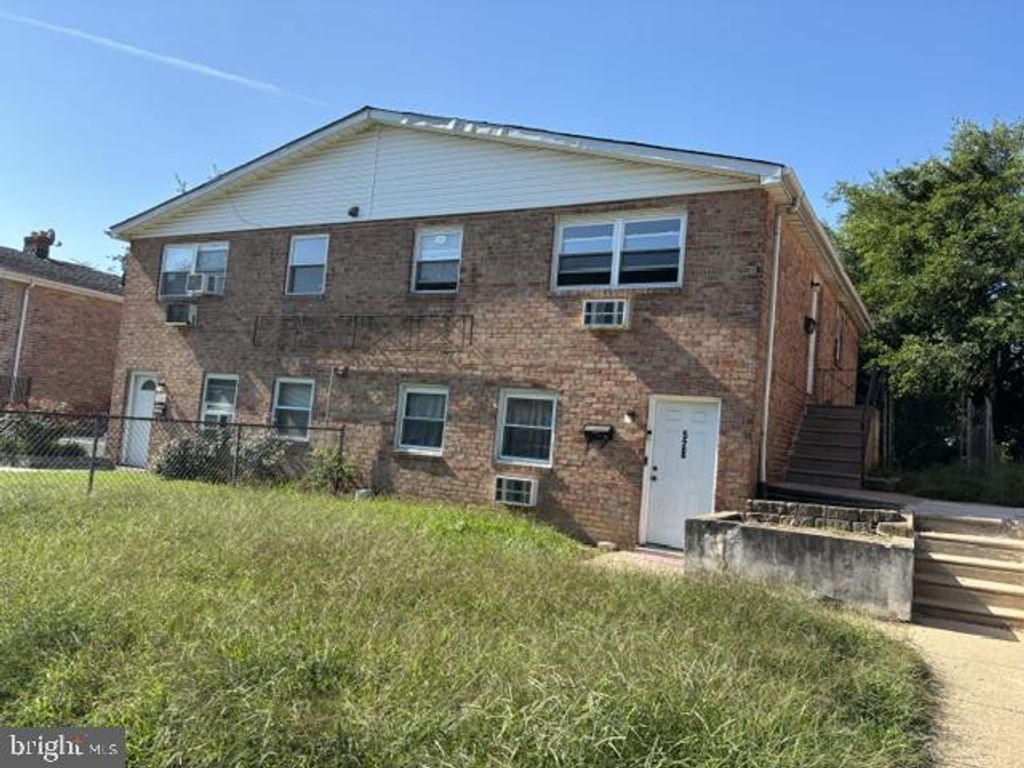 528 FOSTER ST, Philadelphia, PA 19116