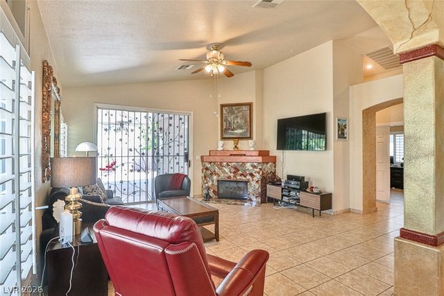 5752 Shermer Court, Las Vegas, NV 89120