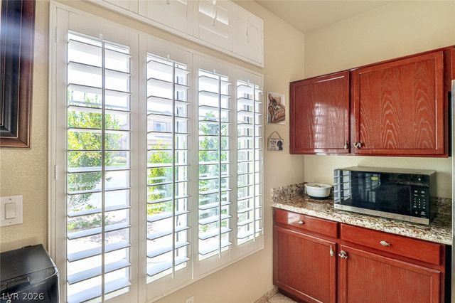 5752 Shermer Court, Las Vegas, NV 89120