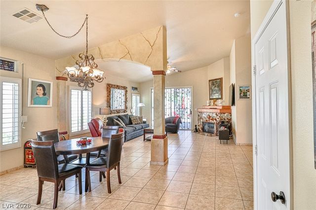 5752 Shermer Court, Las Vegas, NV 89120