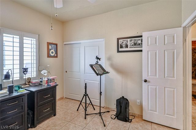 5752 Shermer Court, Las Vegas, NV 89120