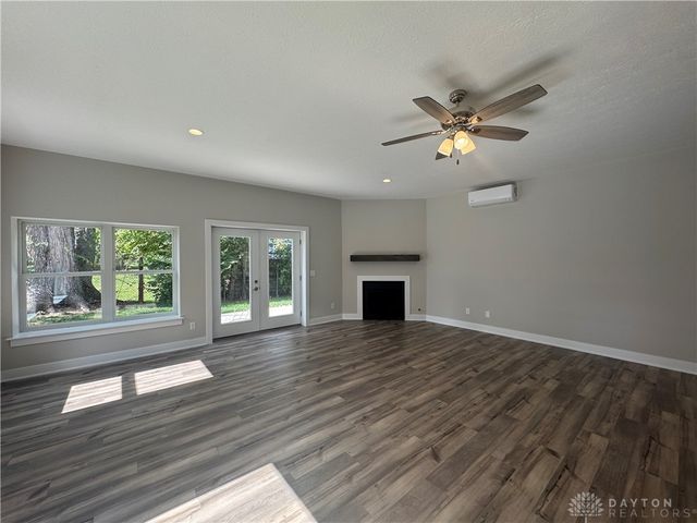 2905 Acorn Drive, Dayton, OH 45419