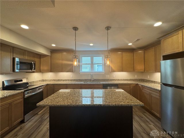 2905 Acorn Drive, Dayton, OH 45419