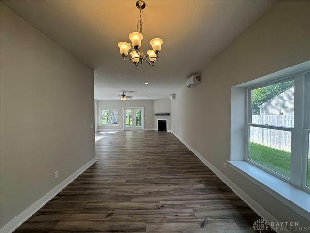 2905 Acorn Drive, Dayton, OH 45419