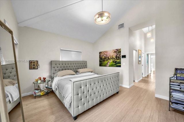 208 Jefferson Ave 113, Miami Beach, FL 33139