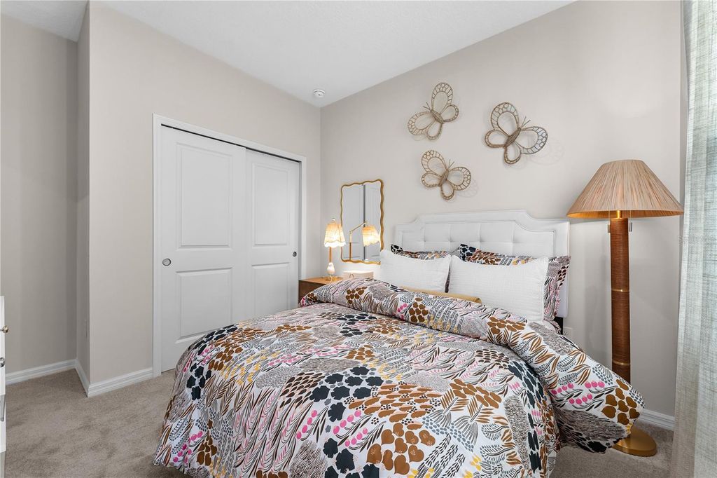 Image 15 of property listing at 10169 HUNTINGNET WAY, Leesburg, FL 34748