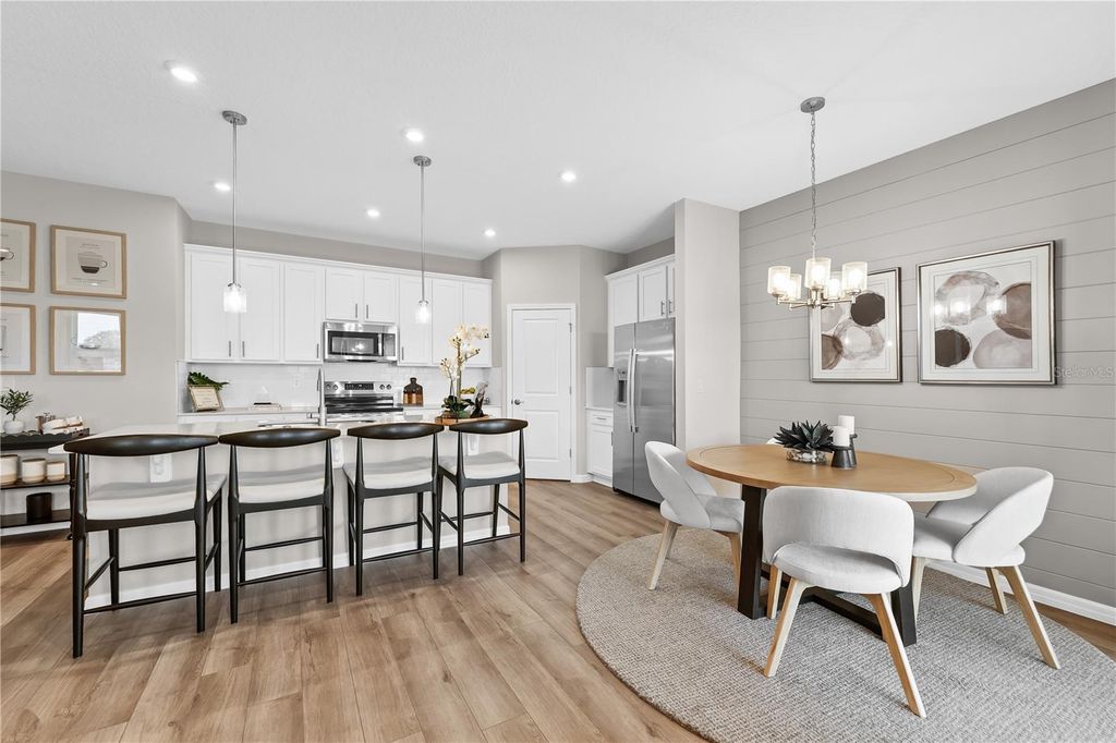 Image 24 of property listing at 10169 HUNTINGNET WAY, Leesburg, FL 34748