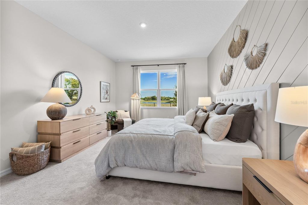 Image 32 of property listing at 10169 HUNTINGNET WAY, Leesburg, FL 34748