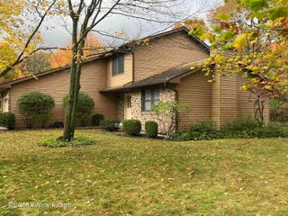 4600 Oakridge Drive, Midland, MI 48640