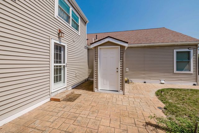 138 - 140 Berube Ave, Somerset, MA 02726