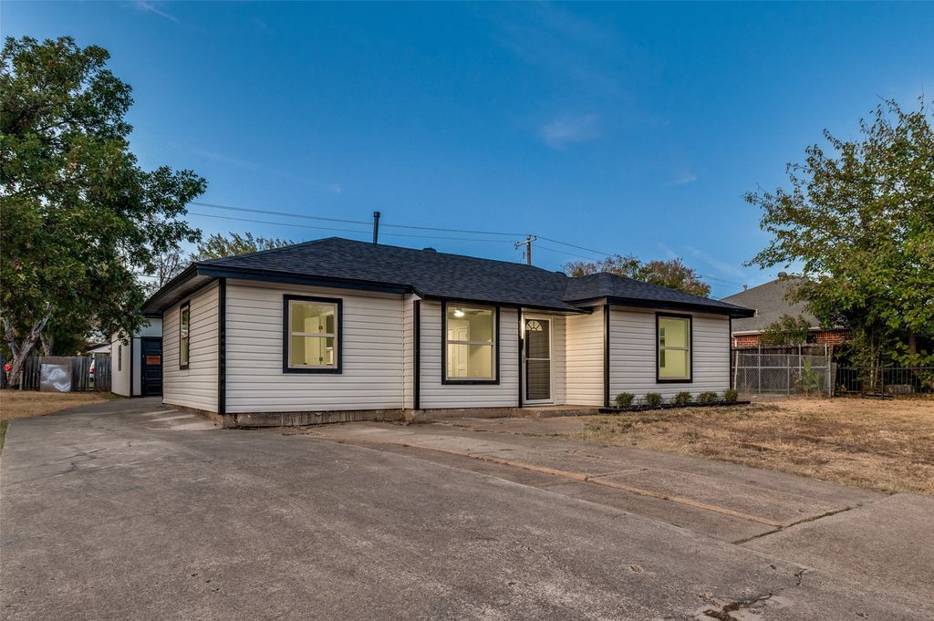 514 Chickapoo Trace, Grand Prairie, TX 75051 — exterior