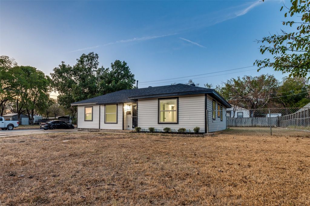 514 Chickapoo Trace, Grand Prairie, TX 75051 — photo 2
