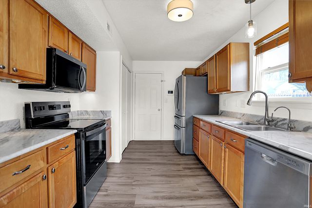 5611 W Tensleep Road, Bloomington, IN 47403