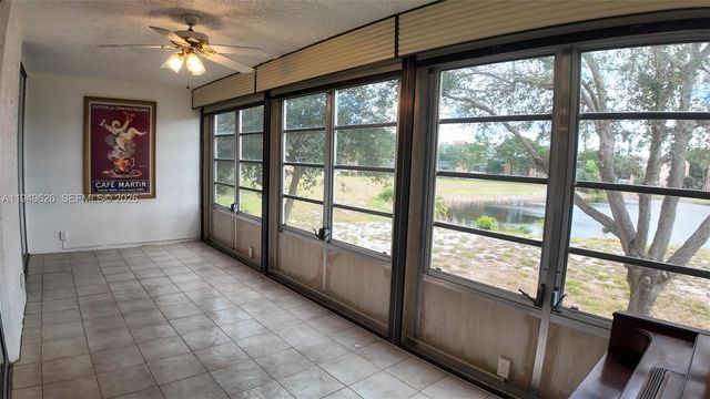 7220 Lake Cir Dr 203, Margate, FL 33063