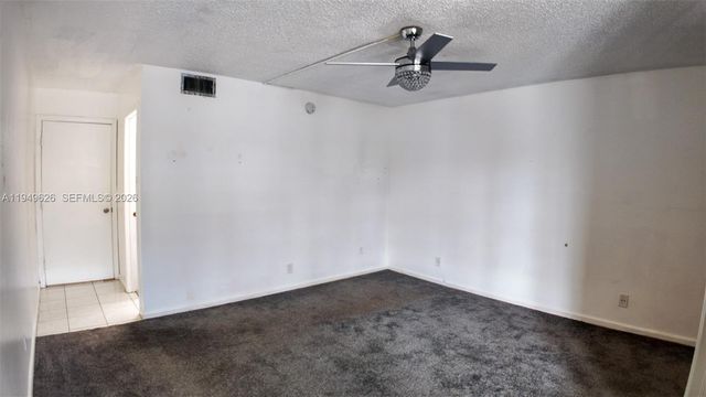 7220 Lake Cir Dr 203, Margate, FL 33063