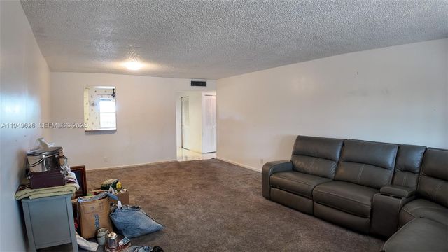 7220 Lake Cir Dr 203, Margate, FL 33063